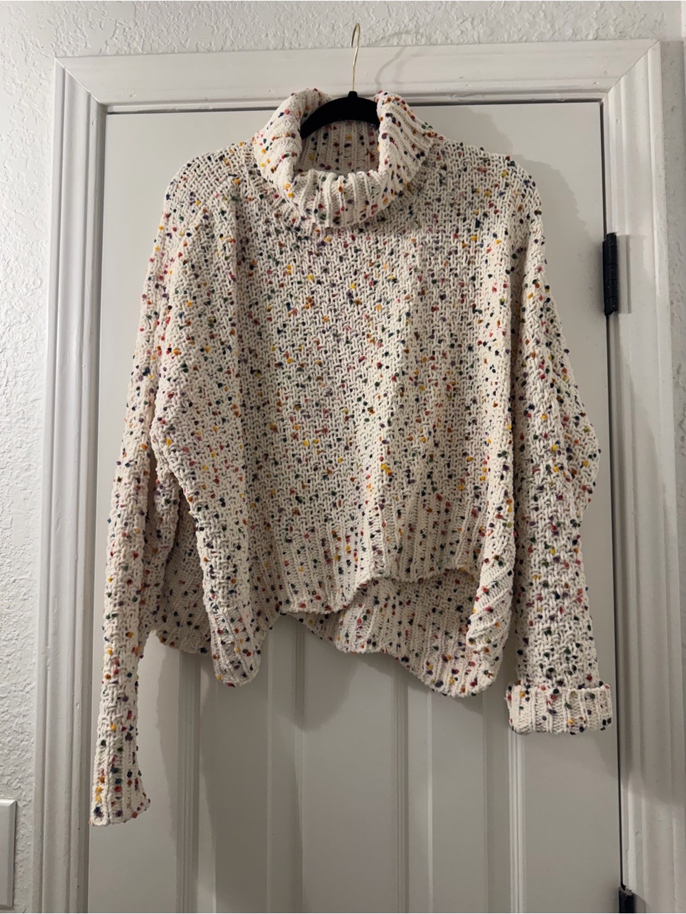 Cozy Ivory Speckled Turtleneck Sweater Top - Jessica Simpson